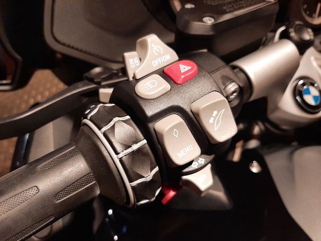 bmw - r-1200-rt
