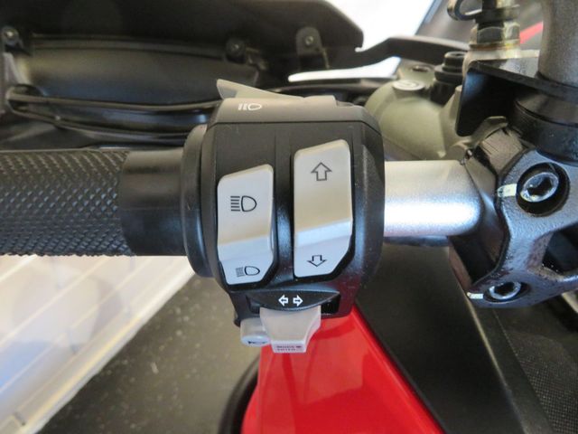 ducati - multistrada-v2