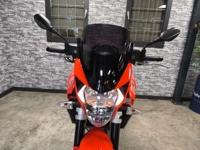 aprilia - sl-750-shiver