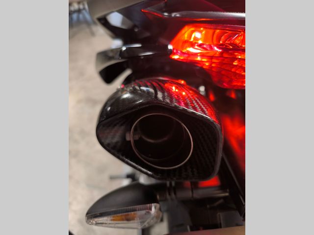 aprilia - sl-750-shiver