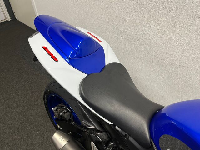 suzuki - gsx-r-600