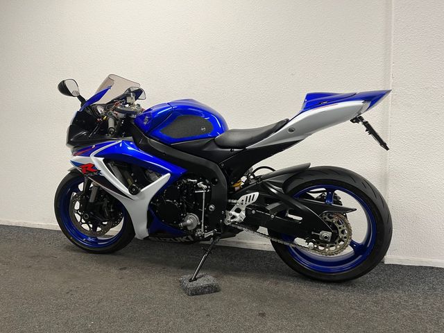 suzuki - gsx-r-600