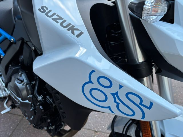 suzuki - gsx-8s