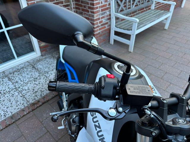 suzuki - gsx-8s
