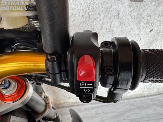 aprilia - tuono-1000-r