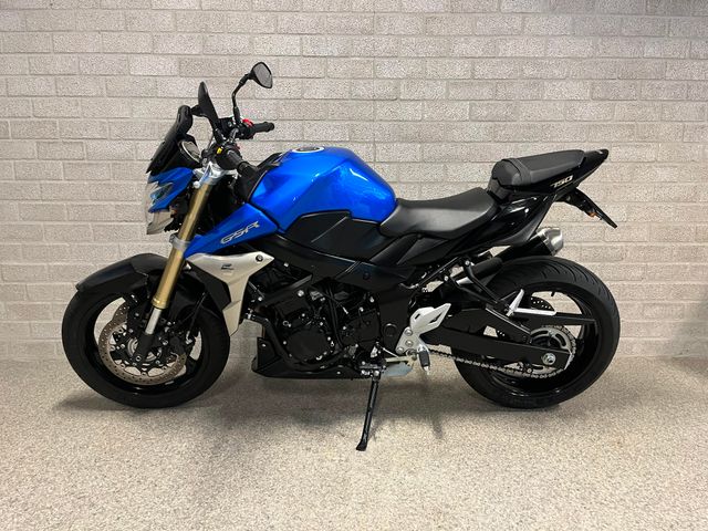 suzuki - gsr-750-a