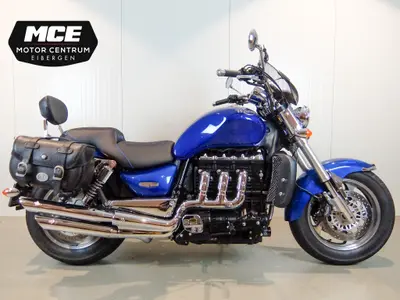 TRIUMPH ROCKET III ROADSTER – foto 2