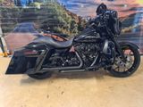 HARLEY-DAVIDSON STREET GLIDE FLHX