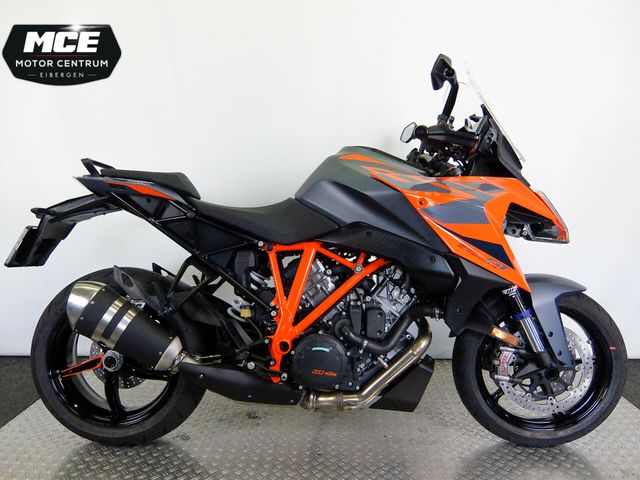 ktm - 1290-super-duke-gt