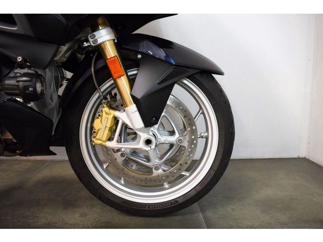bmw - r-1250-rt