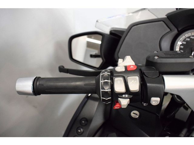 bmw - r-1250-rt