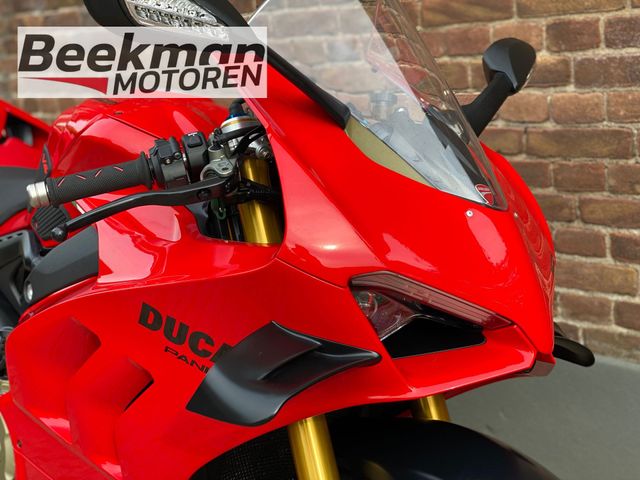 ducati - panigale-v4-s
