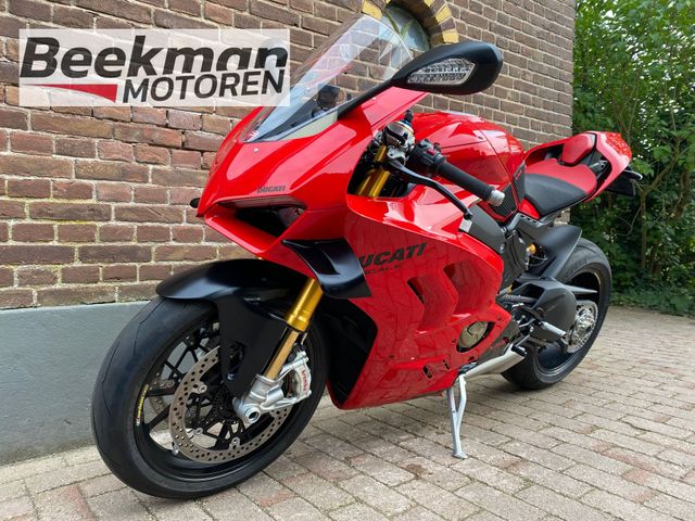ducati - panigale-v4-s