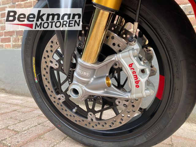 ducati - panigale-v4-s
