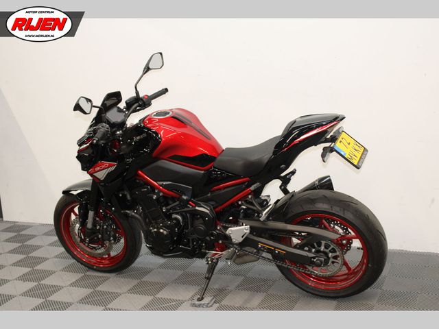 kawasaki - z900-performance