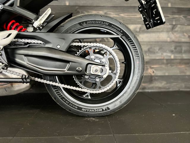 triumph - daytona-660