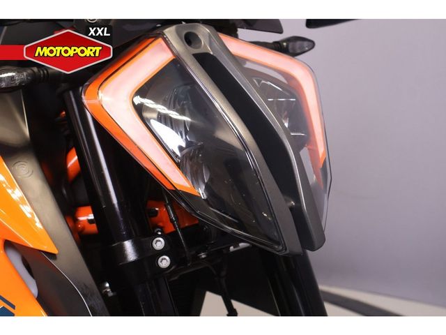 ktm - 1290-super-duke-r