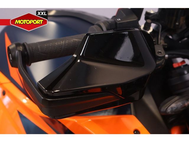 ktm - 1290-super-duke-r
