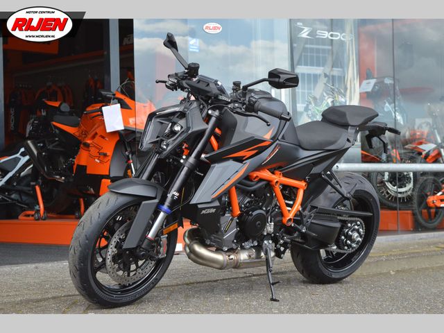 ktm - 1390-super-duke-r-evo
