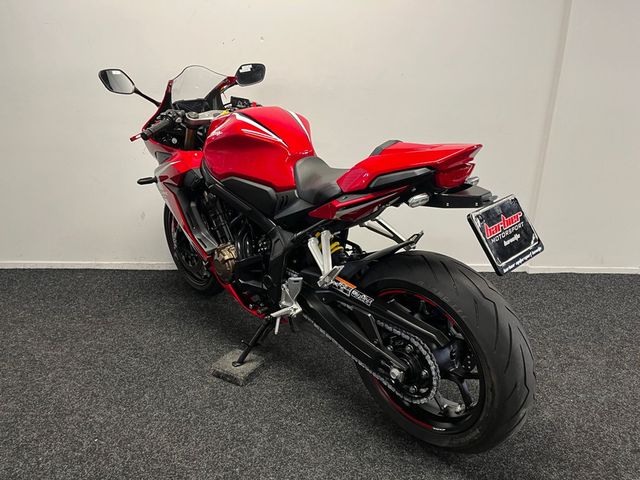 honda - cbr-650-r