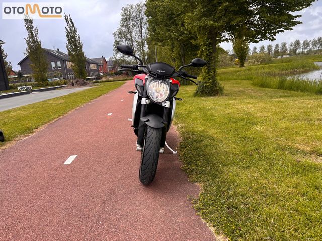 mv-agusta - brutale-675