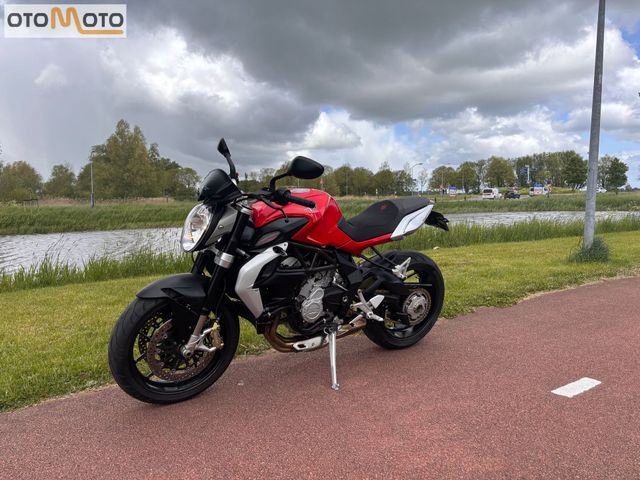 mv-agusta - brutale-675