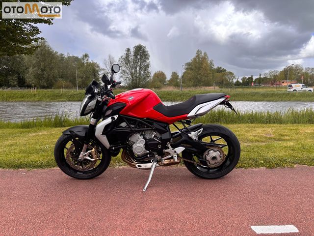 mv-agusta - brutale-675