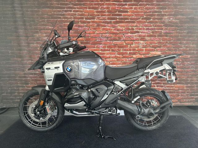 bmw - r-1300-gs-adventure-triple-black