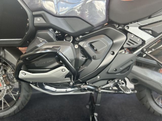 bmw - r-1300-gs-adventure-triple-black