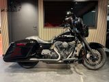 HARLEY-DAVIDSON STREET GLIDE