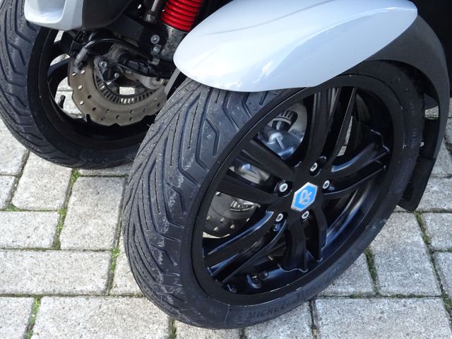 piaggio - mp3-300-hpe