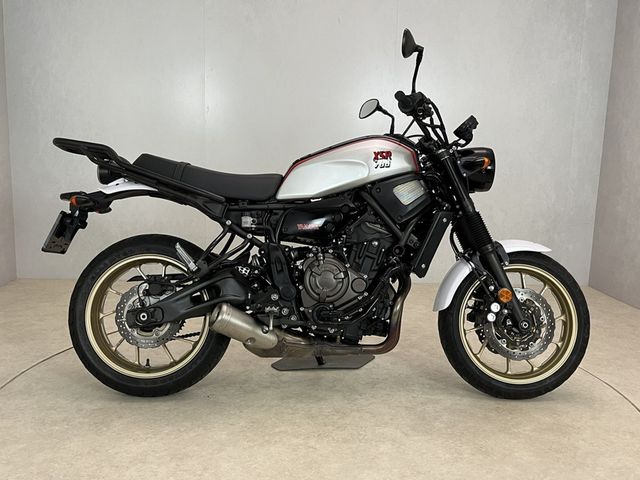 yamaha - xsr-700-xtribute