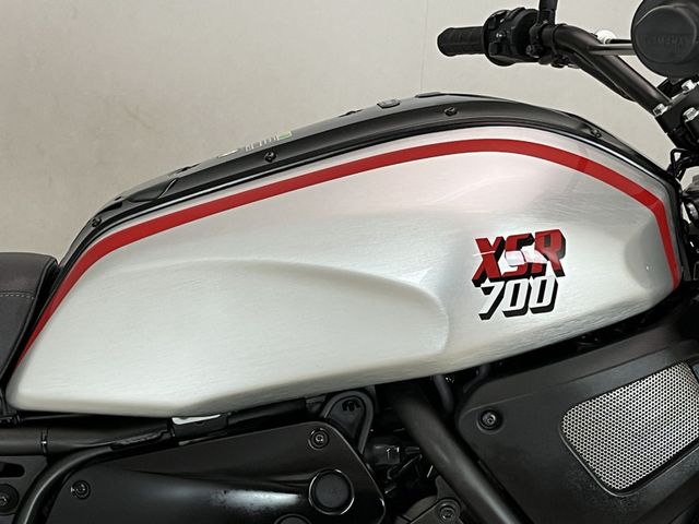 yamaha - xsr-700-xtribute