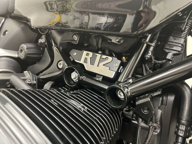 bmw - r-12