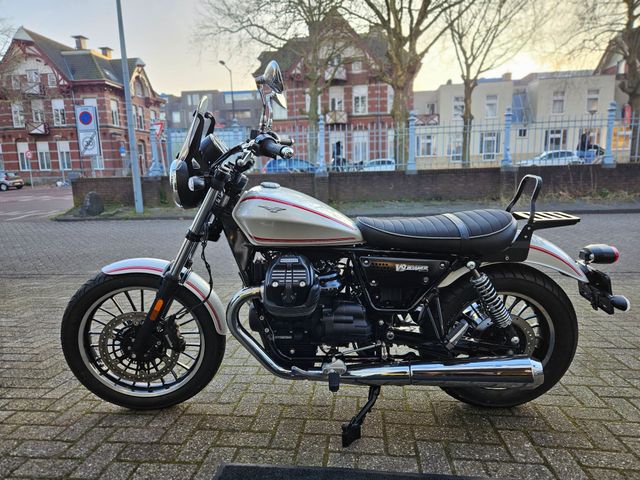 moto-guzzi - v-9-roamer