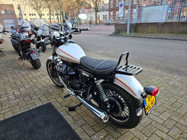 moto-guzzi - v-9-roamer