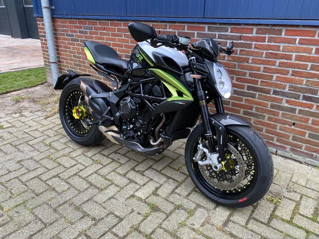 mv-agusta - brutale-800-dragster-rr