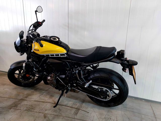 yamaha - xsr-700-abs