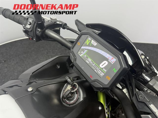 kawasaki - z900