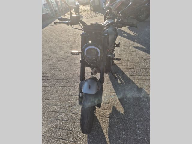 benelli - leoncino-125
