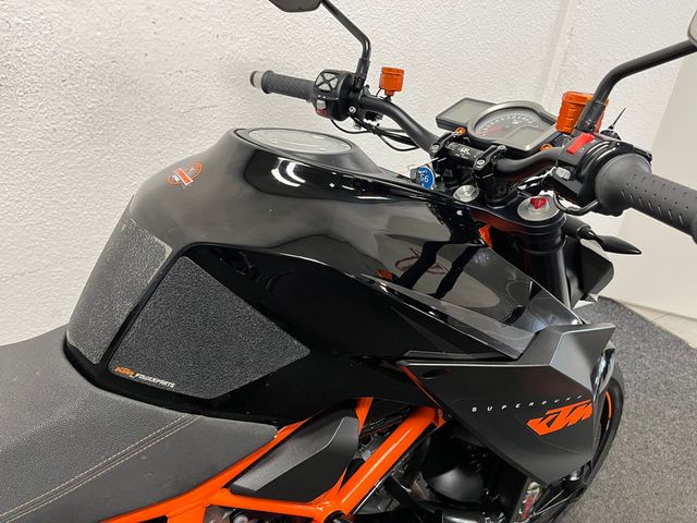 ktm - 1290-super-duke-r