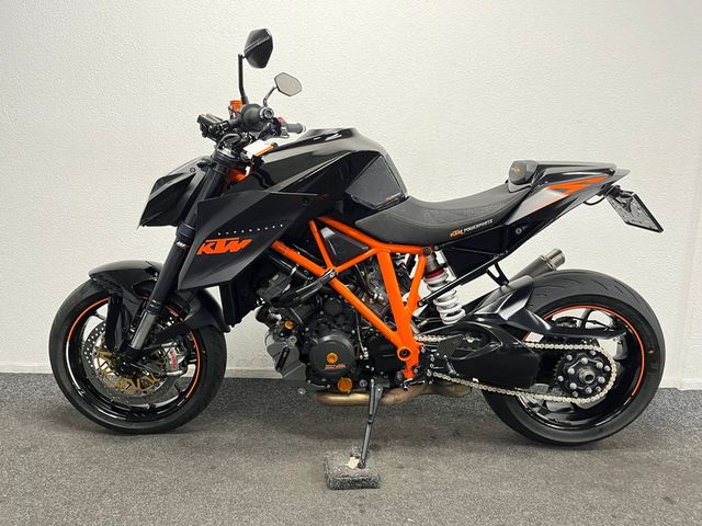 ktm - 1290-super-duke-r