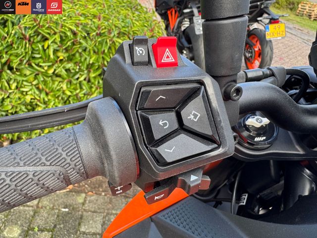 ktm - 990-duke