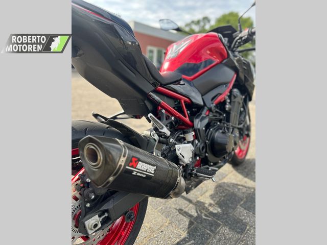 kawasaki - z900