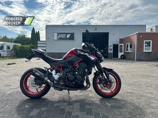 kawasaki - z900
