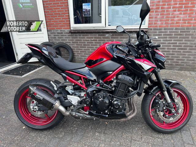kawasaki - z900