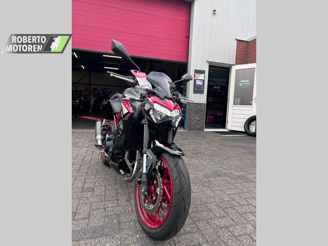 kawasaki - z900