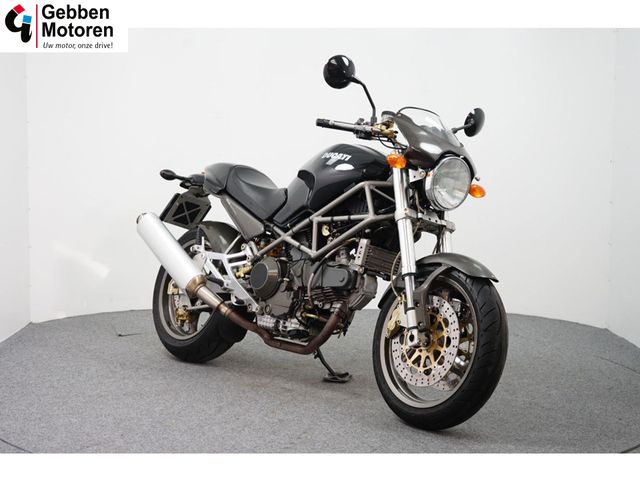 ducati - m-900-monster