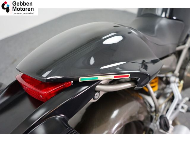 ducati - m-900-monster