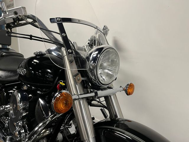 yamaha - xvs-1100-a-dragstar-classic